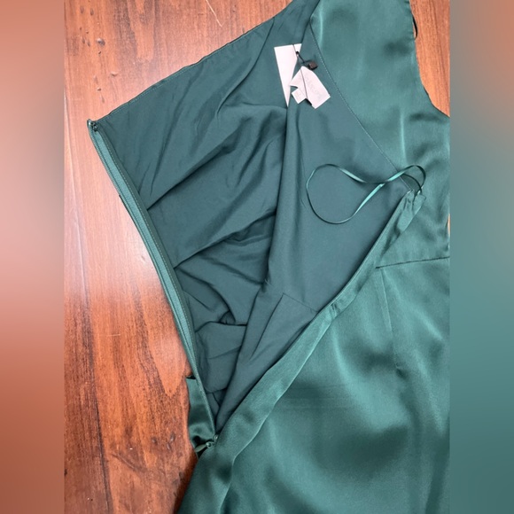 Sugarlips Chateau One Shoulder Ruched Belen Midi Dress Small Green Satin Chic - Picture 9 of 14